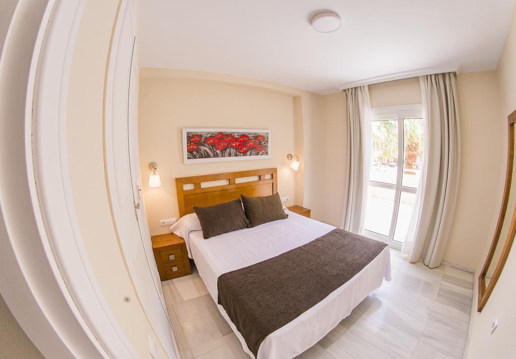 Apartamentos Fenix Beach Roquetas de Mar Exteriör bild
