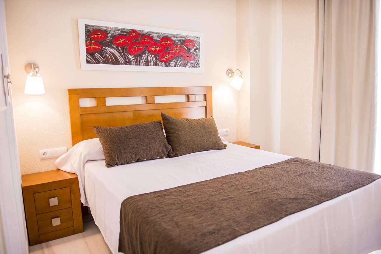Apartamentos Fenix Beach Roquetas de Mar Exteriör bild
